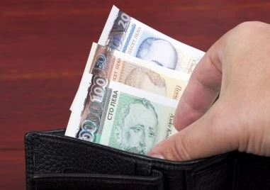 Драстични разлики между държавните заплати и тези в частния сектор в редица места в страната