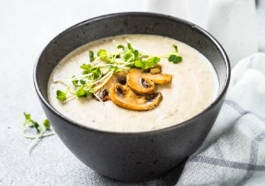Кулинарно вдъхновение: Богата есенна супа с картофи и гъби