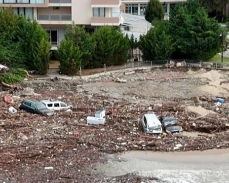 Жителите на Свети Влас ще получат 60 000 литра питейна вода от Държавния резерв
