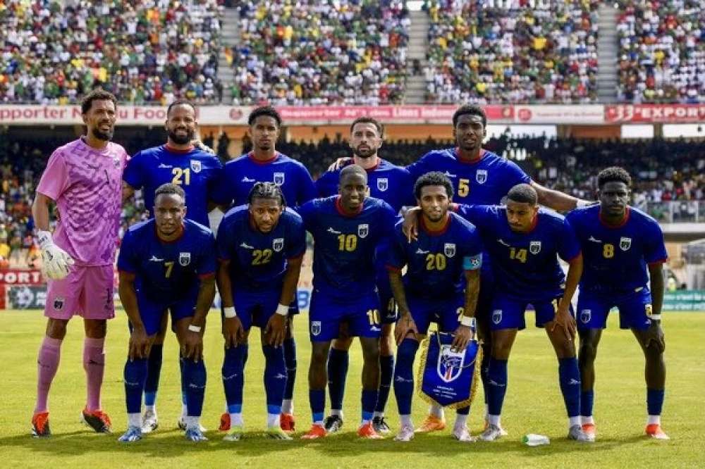 Как Кабо Верде стана втората най-малко населена страна класирала се за Мондиал с двама от родния елит