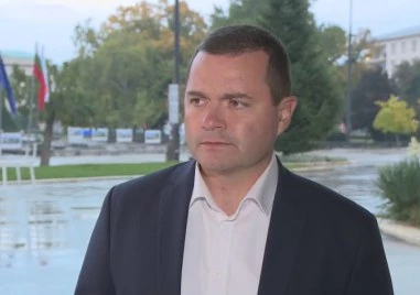 Кметът на Русе: Обстановката в с. Николово е под контрол, наблюдението върху язовирната стена продължава