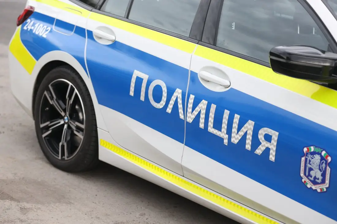 Заловиха тийнейджър, задигнал скъпа техника от търговска верига