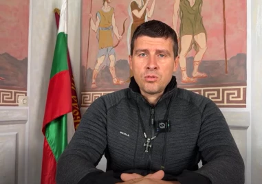 Ивелин Михайлов се разграничи от 8 от своите депутати