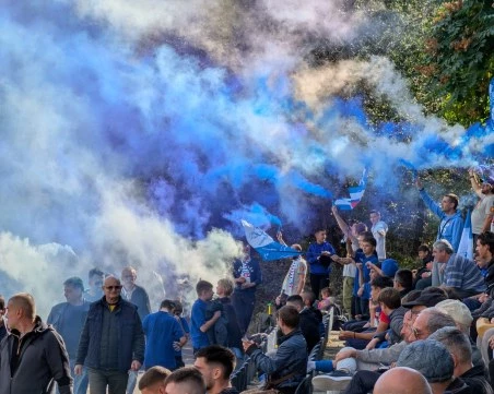 Шеф на Спартак отнесе глоба, одрусаха клуба и за нахлуване на фенове