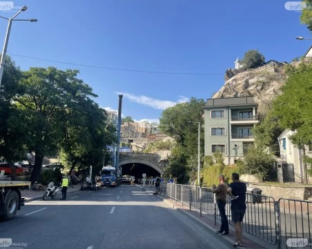 Ограничават движението за няколко часа в тунела на бул. „Цар Борис III Обединител