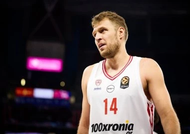 Александър Везенков е MVP на петия кръг в Евролигата