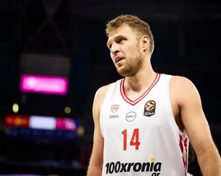Александър Везенков е MVP на петия кръг в Евролигата