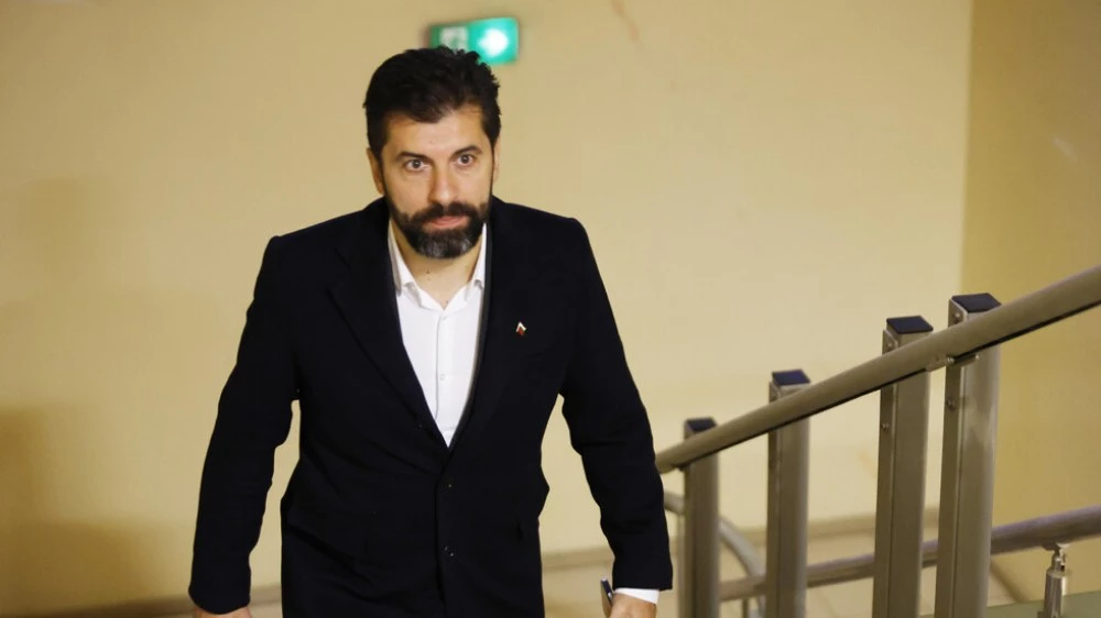 Петков към Слави Трифонов: Всеки мъж струва, колкото тежи думата му