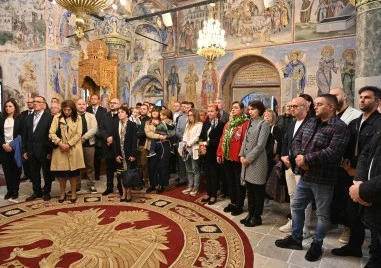 Отслужиха молебен за Деня на българския лекар в епархийския манастир Св. св. Кирик и Юлита