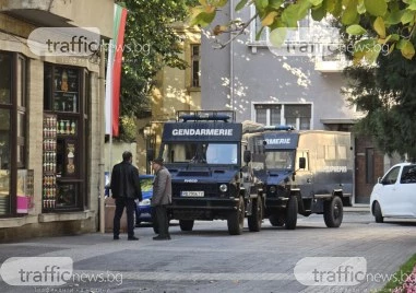 Полиция и жандармерия влязоха в Община Пловдив – изискват документи по обществени поръчки