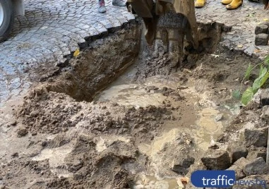 Дни наред пловдивчани в Северен са без вода заради скрита авария, ВиК: Оказа се в частен имот