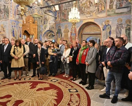 Отслужиха молебен за Деня на българския лекар в епархийския манастир 