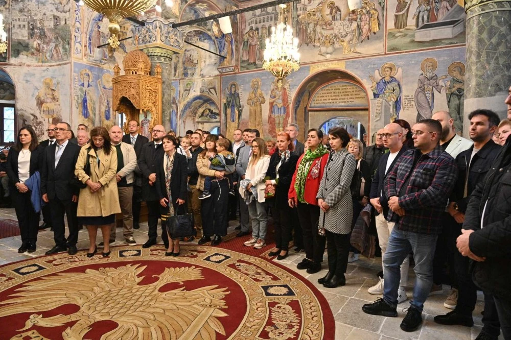 Отслужиха молебен за Деня на българския лекар в епархийския манастир