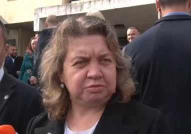 Киселова: Миналата седмица е урок за всички нас, парламентът ще заработи още утре
