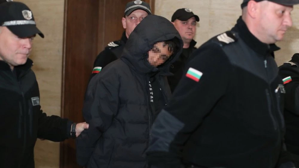 15-годишният, намушкал смъртоносно друг младеж в мола, не е останал за лечение