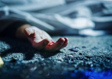 16-годишно момиче почина пред нощен бар в Атина