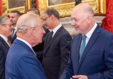 Росен Желязков покани Чарлз III на посещение в България