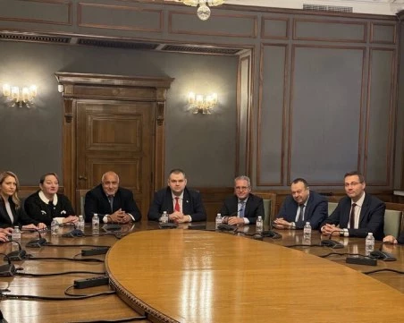 „ДПС-Ново начало” ще продължи да подкрепя кабинета, но отказва да участва в него