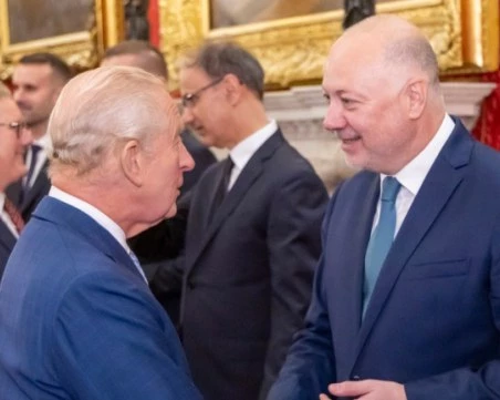 Росен Желязков покани Чарлз III на посещение в България