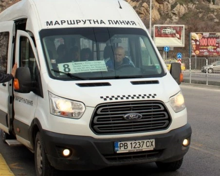 Заради напрежението: Превозвач спира линиите до Труд, Строево и Скутаре
