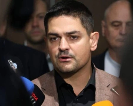Радостин Василев: Очаквам повишение в цената на горивата заради санкциите