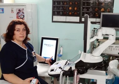 Близки и приятели си казват последно сбогом с д-р Елена Топалова в неделя