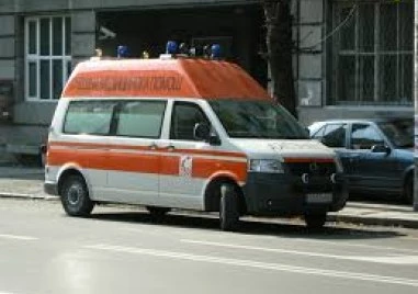 Бебе е прието в болница със счупен череп, полицията разследва
