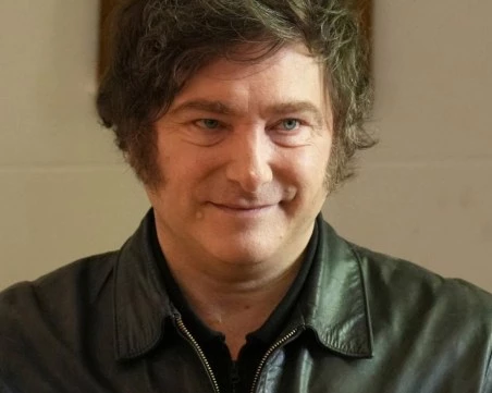 Хавиер Милей с голяма победа на изборите в Аржентина