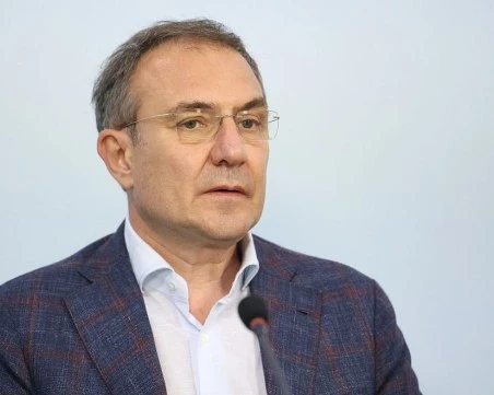 Повече от 30 хиляди деца са родени от деца през последните десет години в България
