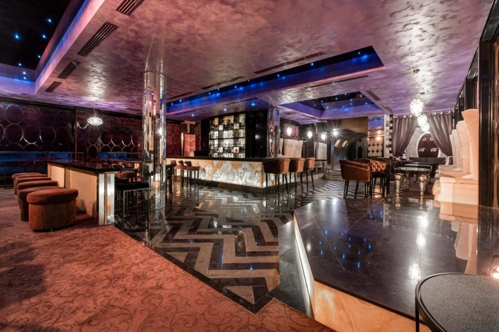 Продават емблематично заведение и пиано бар в Пловдив