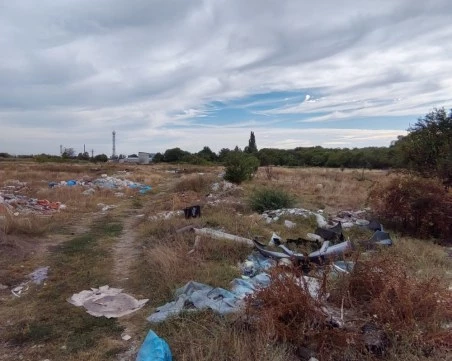 ЧСИ обяви висока цена за имот, превърнат в незаконно сметище – може да изникне жилищна сграда