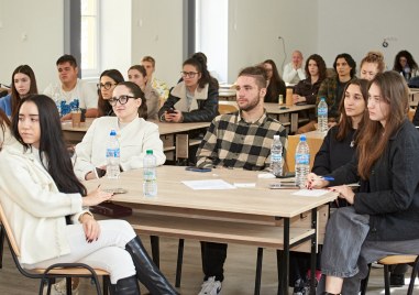 28 студенти от пет университета и 21 специалности работят заедно за бъдещето на храната в Пловдив