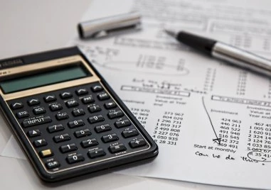 Българите са разделени по въпроса за данъците: Плосък или прогресивен