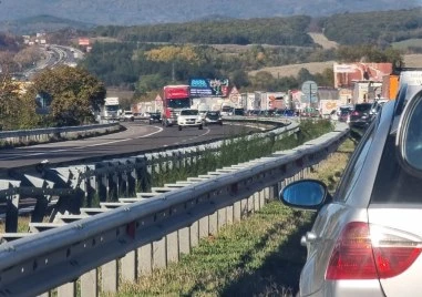 Катастрофа затапи движението на АМ Тракия в посока София