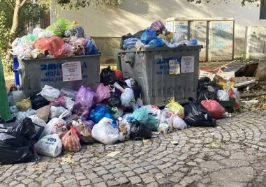 Още три квартала в София остават без фирма за сметопочистване