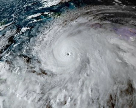 След като удари Ямайка: Ураганът 