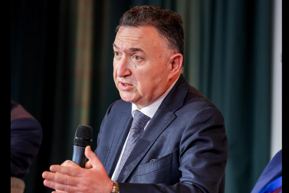 Кметът на Карлово: Без завод за барут военната ни промишленост няма бъдеще