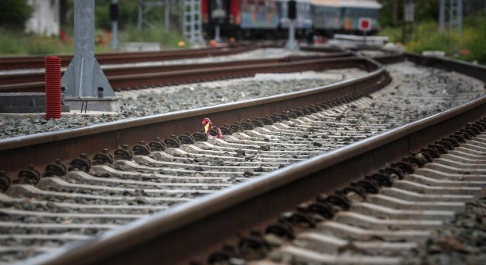 Млад нидерландец е блъснатият от влак край Варна