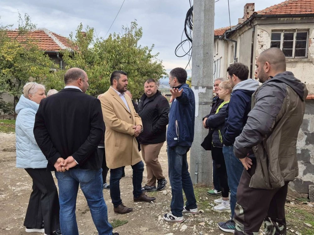 Обновяват две улици в Брестник