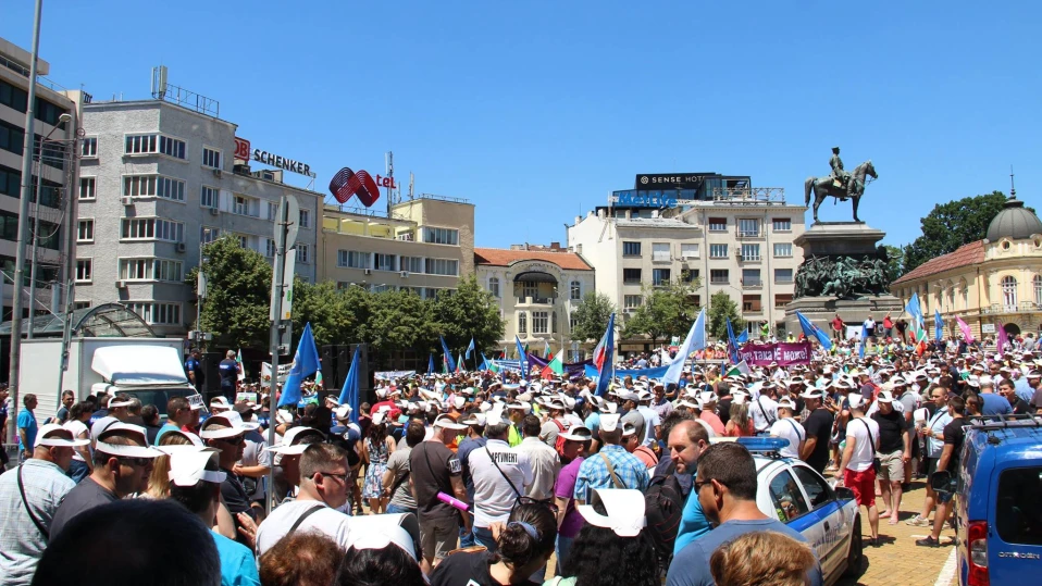 Организират предупредителен протест в София заради начина на определяне на минималната заплата