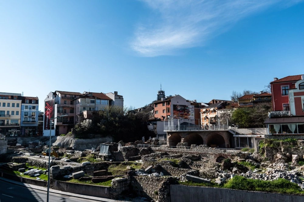 Предимно слънчево време в Пловдив, очакват се до 19 градуса