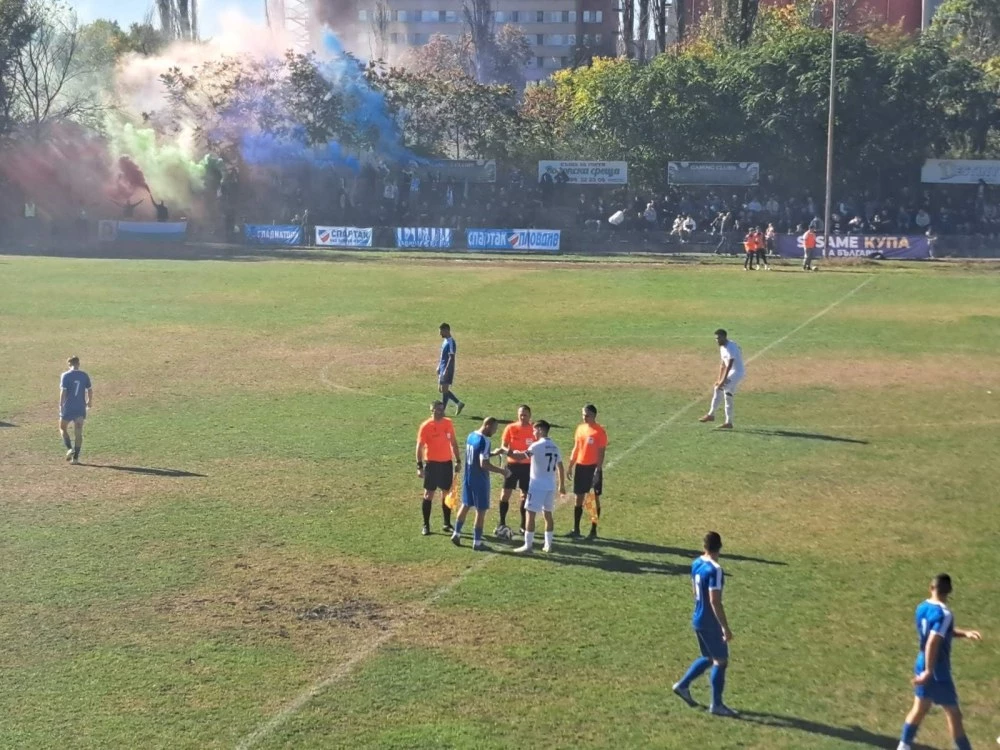 Този път пловдивчанин няма да свири дербито, вижте на кого повериха двубоя