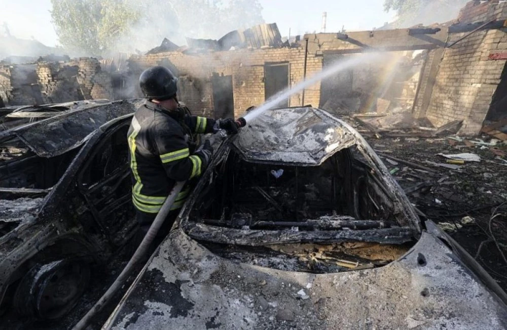 11 души, сред които и деца, пострадаха при масирана руска атака в Запорожие