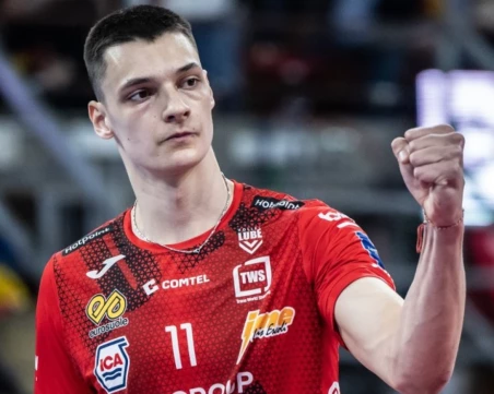 Алекс Николов с 29 точки и MVP при победа на Лубе