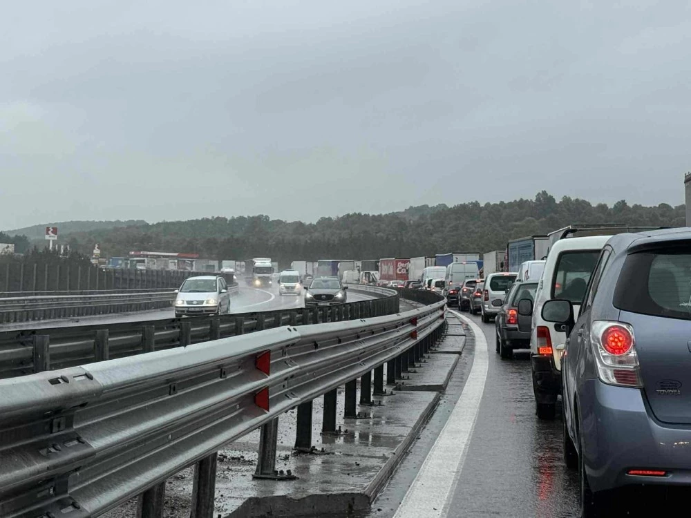 Километрично задръстване на АМ „Хемус”