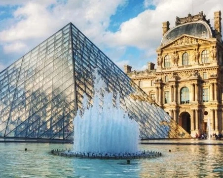 Задържаха петима нови заподозрени за обира в Лувъра