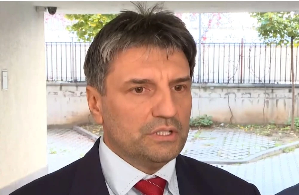 При мащабна операция: СДВР разби две наркобази и арестува 64 замесени, открити са 100 000 лева в тайници