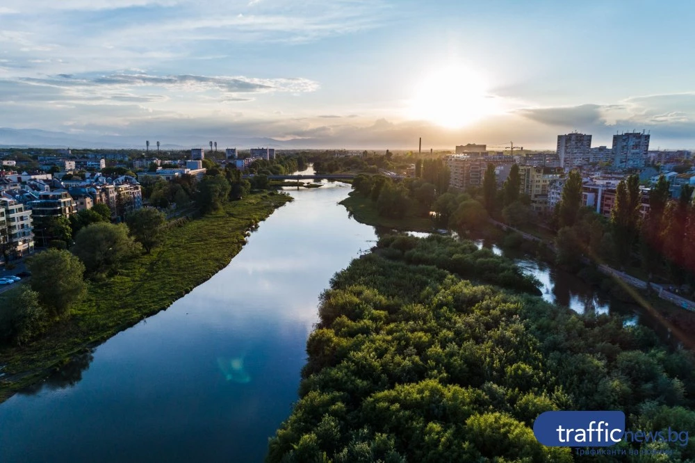 Слънчево с температури над 20 градуса в Пловдив днес
