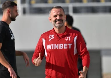 Димитър Илиев на линия за дербито, вижте групата на Локо