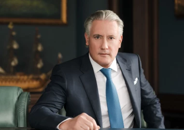 Кирил Домусчиев: Ако политиците не се вразумят, чака ни дежавю на кризата от 2009 г.